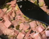 Foto del paso 3 de la receta: Tarta de jamón y puerro glaseado (sin azúcar)