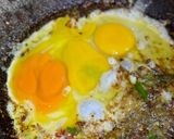 Gambar langkah 3 resipi Nasi Goreng Ayam Bersayur.