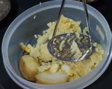Foto langkah ke 4 dari resep Bitterballen Mozarella.