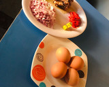 A picture of step 1 of Egg source.