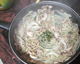 Foto del paso 3 de la receta: Guiso de pollo con champiñones y arroz blanco