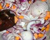 A picture of step 1 of Stewed sausage.