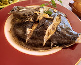 Foto del paso 3 de la receta: Rodaballo al ajillo