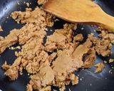 A picture of step 2 of Aate ka halwa.