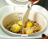 Foto langkah ke 7 dari resep Resep Nasi Telur Viral Rice Cooker.