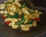 Foto langkah ke 4 dari resep Jamur Kancing Jagung Putren.
