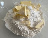 A picture of step 1 of Lemon meringue pie.