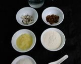 A picture of step 1 of Nishashta halwa.