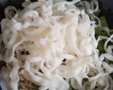 Foto langkah ke 4 dari resep Kweetiau goreng.