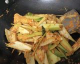 Foto langkah ke 2 dari resep Gulai Jantung Pisang Daun Ubi.