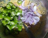 A picture of step 2 of Onion Chilli Pakoda.