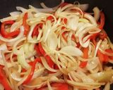 Foto del paso 2 de la receta: Bifecitos de cerdo express