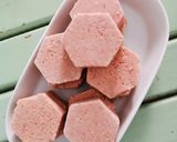 Foto del paso 5 de la receta: Mazapanes de piñón rosa