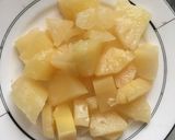 A picture of step 4 of Chicken with Pineapple.