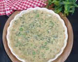 A picture of step 9 of Methi Matar Malai.