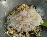 Foto langkah ke 3 dari resep 54°°° Bihun Goreng sat set.