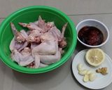 Foto langkah ke 1 dari resep Spicy Chicken Wings.