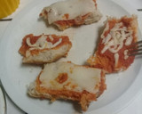 Foto del paso 5 de la receta: Mini "pizzas" con pan francés