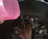 Foto langkah ke 2 dari resep Tumis Jamur Tiram Berkuah.