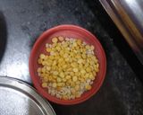 A picture of step 1 of Onion tomato rice.