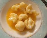 Foto del paso 2 de la receta: Coliflor al vapor y rebozada en un plis plas