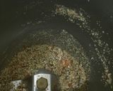 A picture of step 2 of Chow chow bhath.