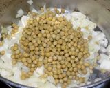 Foto del paso 4 de la receta: Osobuco estofado con papas y arvejas