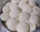 सूजी इडली (Suji idli recipe in hindi) रेसिपी चरण 2 फोटो