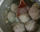 Foto langkah ke 7 dari resep Bakso sapi isi cincangan.