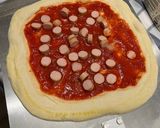 Foto del passaggio 11 della ricetta Pizze al piatto (67% idratazione) 🍕