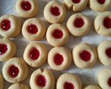Foto langkah ke 3 dari resep Kukis selai.