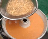 Foto langkah ke 6 dari resep Bolu Karamel / Sarang Semut.