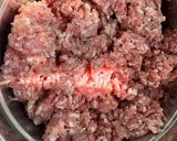 A picture of step 1 of Spicy Pork Shanghai.
