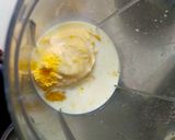 A picture of step 2 of Mango Milk Shake.