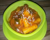 Foto langkah ke 6 dari resep Tteokbokki Saus Padang.