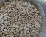 A picture of step 2 of Frijoles Charros.