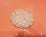 Foto del paso 3 de la receta: Hamburguesas caseras con pechuga de pollo
