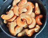 A picture of step 1 of Kaju masala.