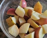 Foto del paso 1 de la receta: Compota de manzanas con azúcar avainillado, nueces y miel 🍎🍏 en microondas