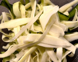 Foto del paso 1 de la receta: Nidos de calabacín 🥒 con huevo 🍳