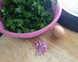 Hình bước làm 1 của món Canh rau ngót trứng