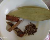 A picture of step 4 of Dahi wali bhindi.