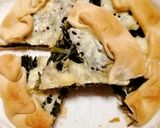 Foto del passaggio 4 della ricetta Galette salata con cicoria e formaggio pecorino