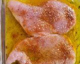 Foto del paso 2 de la receta Pollo en salsa cremosa de champiñones y espinacas