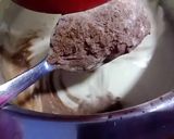 Foto del paso 4 de la receta: Tarta de chocolate (rellena nata con fresas)