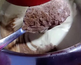 Foto del paso 4 de la receta: Tarta de chocolate (rellena nata con fresas)