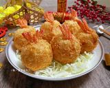 A picture of step 7 of Phoenix Tail Shrimp Balls.