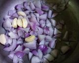 A picture of step 1 of Gawar ki phalli chicken.