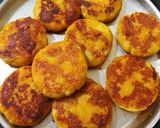 A picture of step 2 of Ragda Pattice.