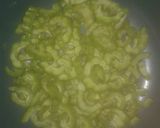 Foto langkah ke 2 dari resep Sayur Pare Sederhana.